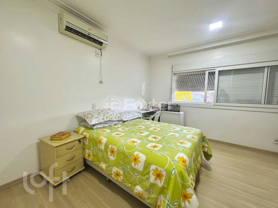 Casa à venda com 3 quartos, 200m² - Foto 17
