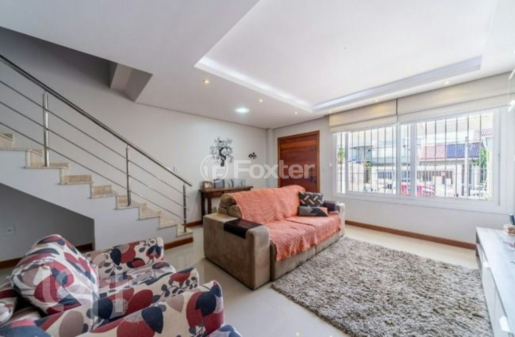 Casa à venda com 3 quartos, 150m² - Foto 2