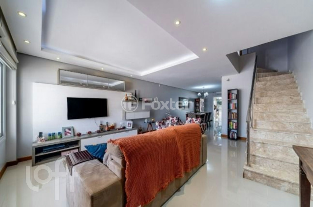 Casa à venda com 3 quartos, 150m² - Foto 1