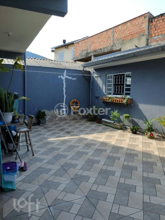 Casa à venda com 3 quartos, 183m² - Foto 4