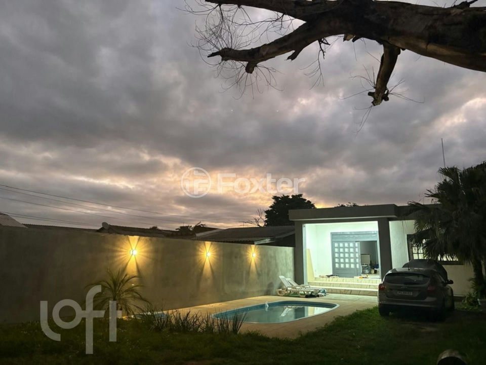 Casa à venda com 3 quartos, 154m² - Foto 1