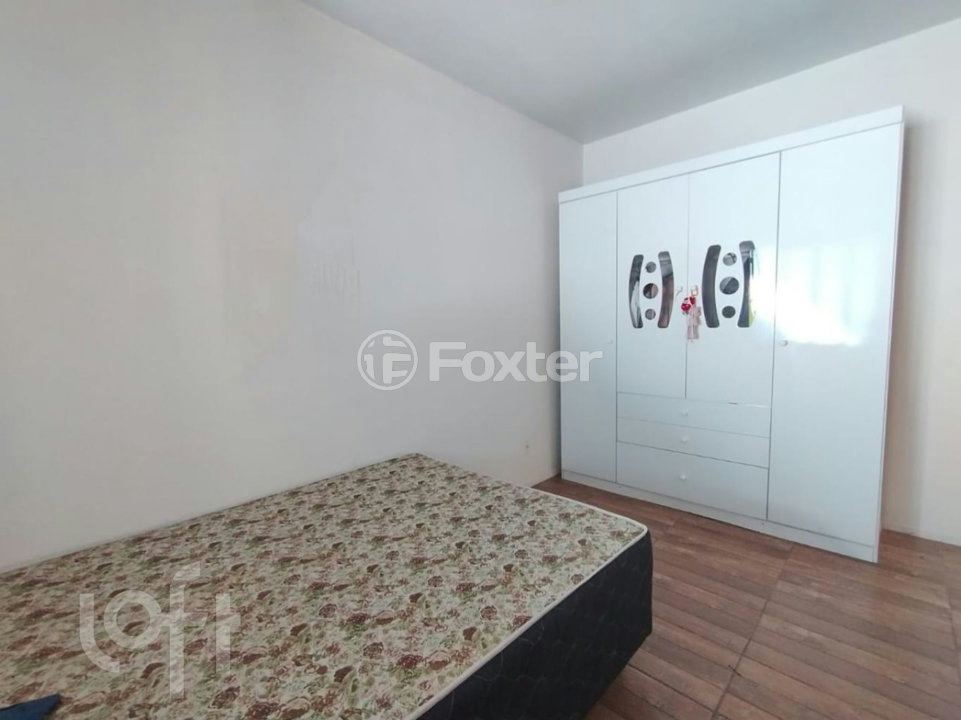 Casa à venda com 3 quartos, 236m² - Foto 17