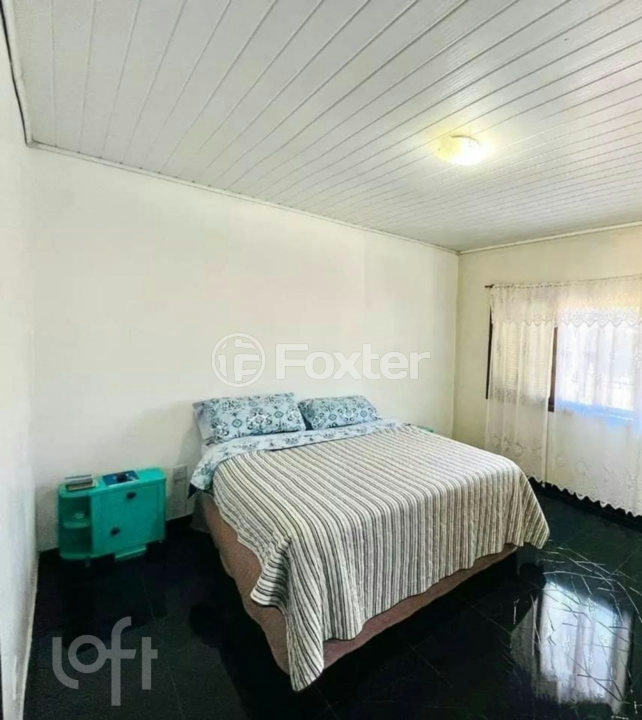 Casa à venda com 3 quartos, 236m² - Foto 3