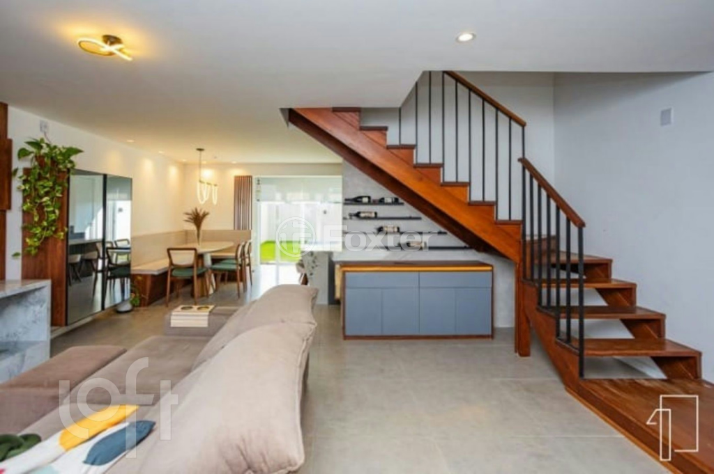 Casa à venda com 3 quartos, 125m² - Foto 1