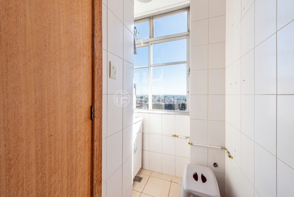 Apartamento à venda com 3 quartos, 178m² - Foto 29