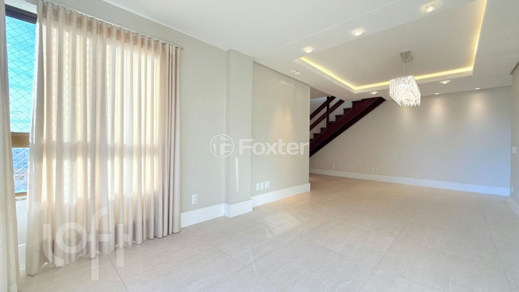 Cobertura à venda com 3 quartos, 228m² - Foto 2