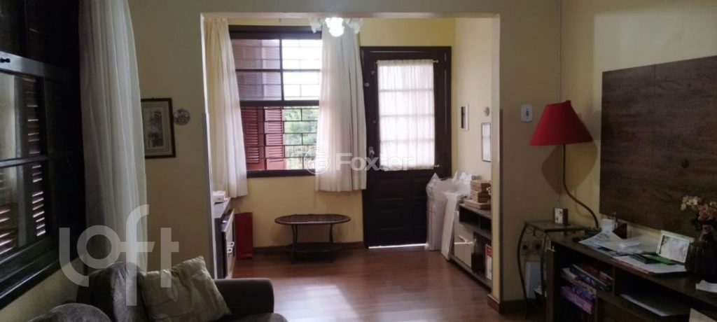 Casa à venda com 3 quartos, 148m² - Foto 1