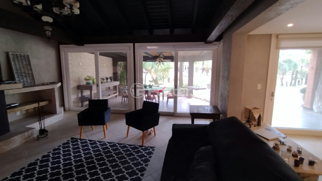 Casa de Condomínio à venda com 3 quartos, 302m² - Foto 3