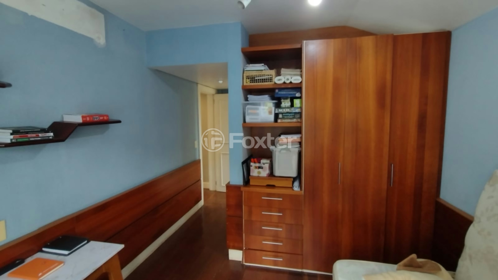 Casa de Condomínio à venda com 3 quartos, 302m² - Foto 30