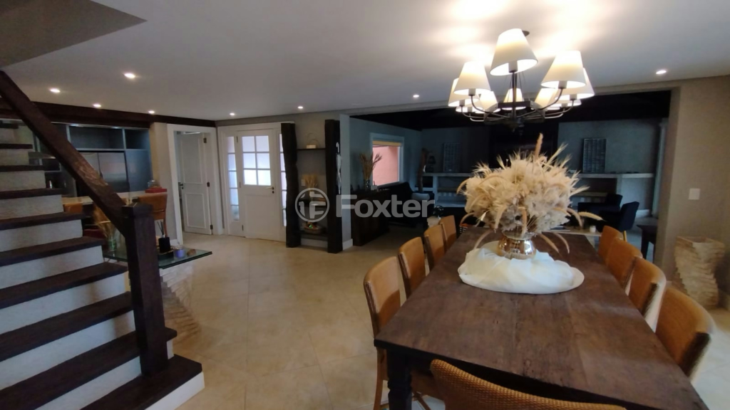 Casa de Condomínio à venda com 3 quartos, 302m² - Foto 5