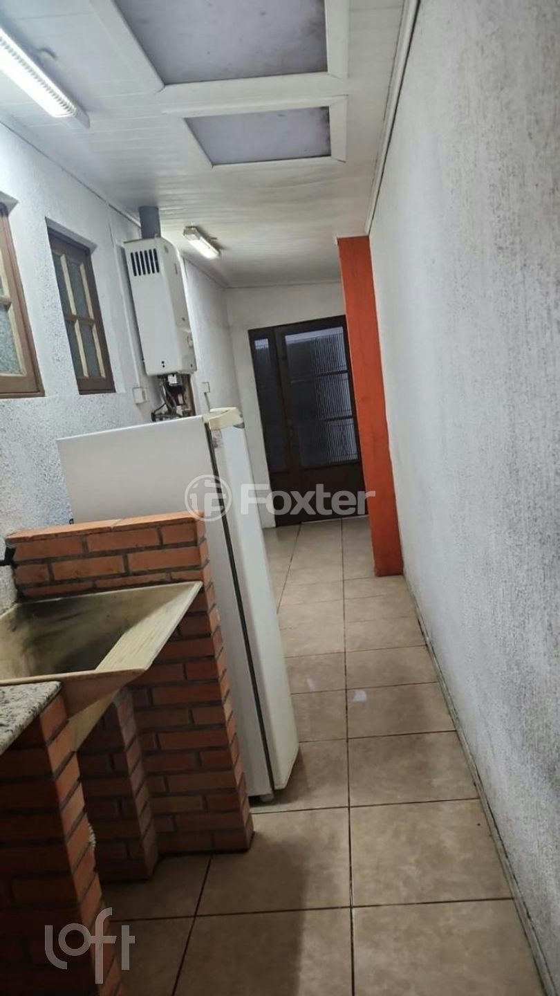 Casa à venda com 3 quartos, 183m² - Foto 4