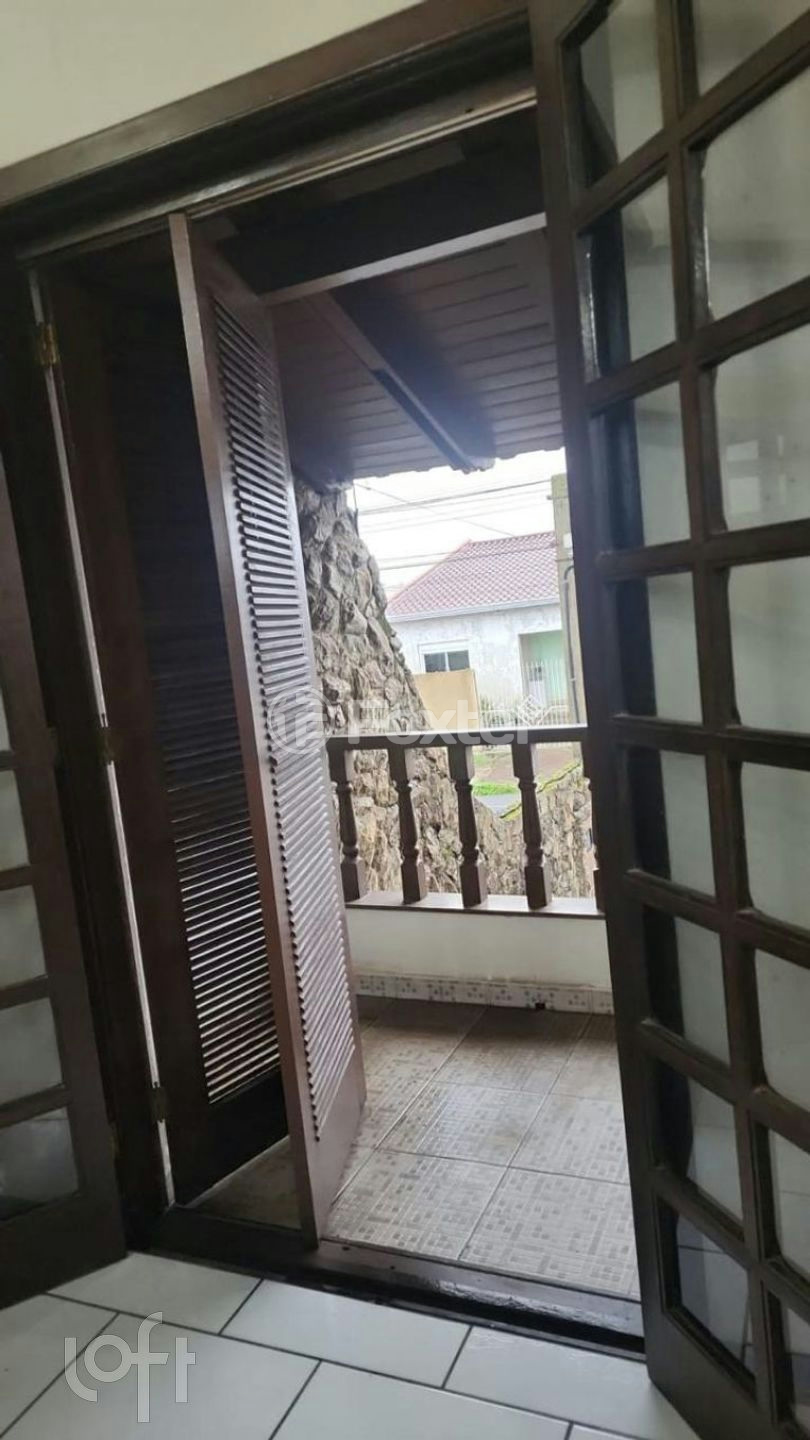 Casa à venda com 3 quartos, 183m² - Foto 2