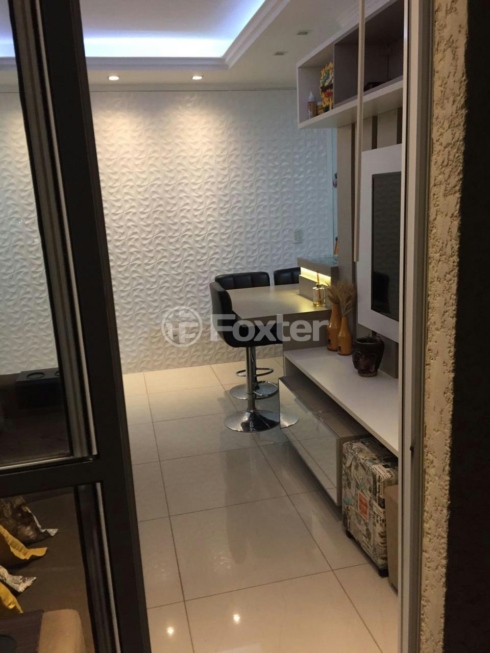 Apartamento à venda com 2 quartos, 51m² - Foto 2