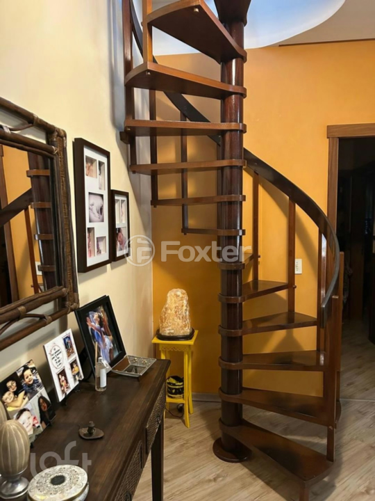 Cobertura à venda com 2 quartos, 150m² - Foto 8