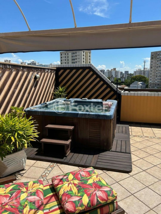 Cobertura à venda com 2 quartos, 150m² - Foto 1