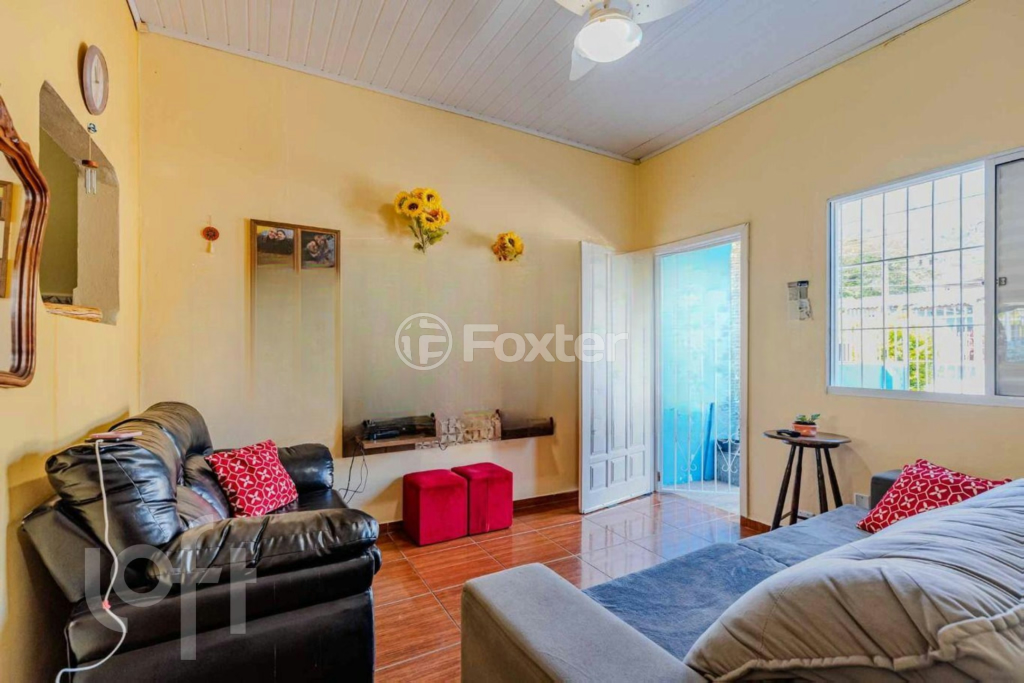 Casa à venda com 2 quartos, 76m² - Foto 1