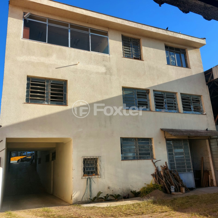 Prédio Inteiro à venda com 3 quartos, 300m² - Foto 2