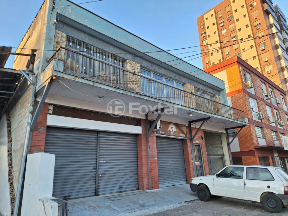 Prédio Inteiro à venda com 3 quartos, 300m² - Foto 1