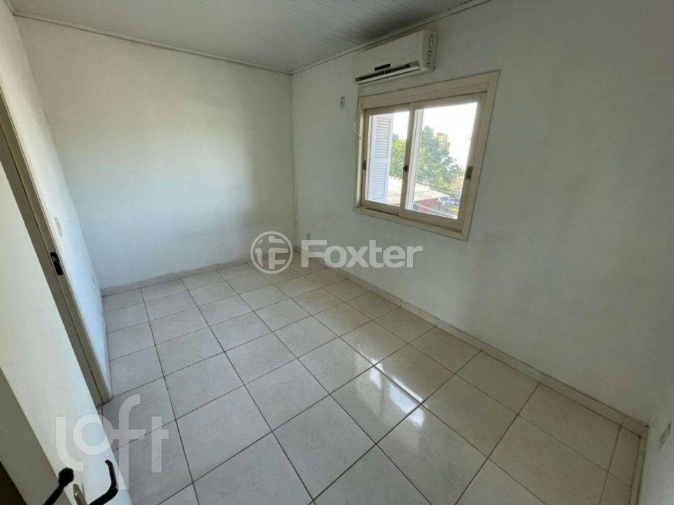 Casa à venda com 2 quartos, 72m² - Foto 2