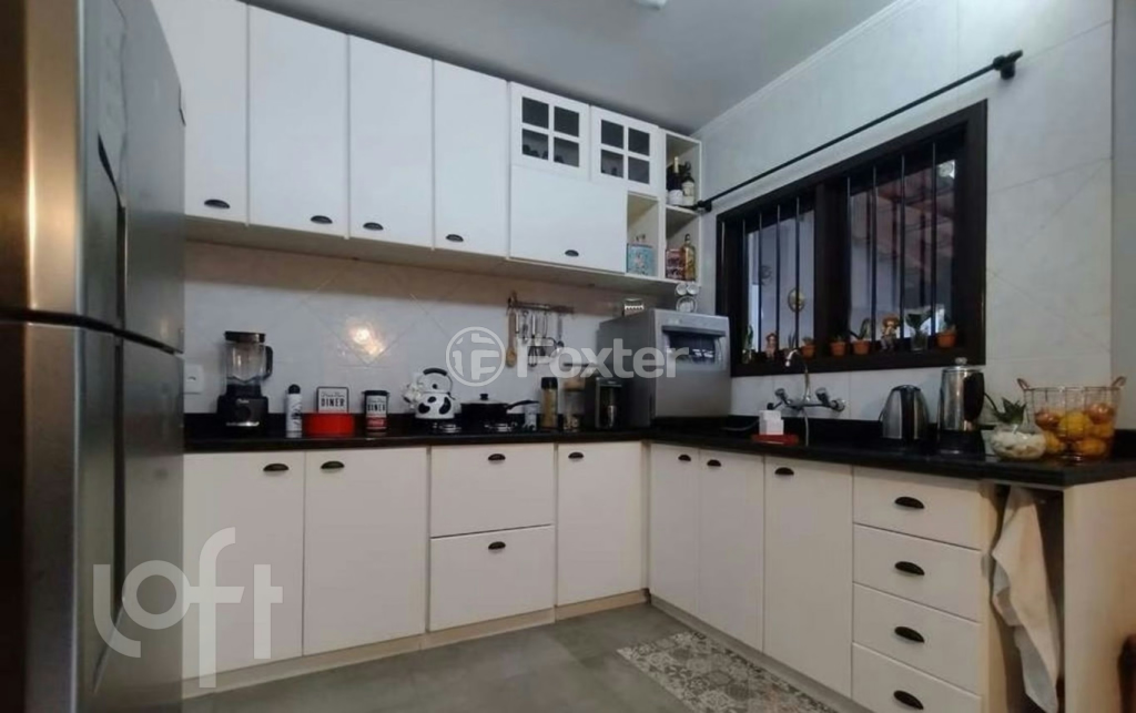 Casa à venda com 3 quartos, 175m² - Foto 2