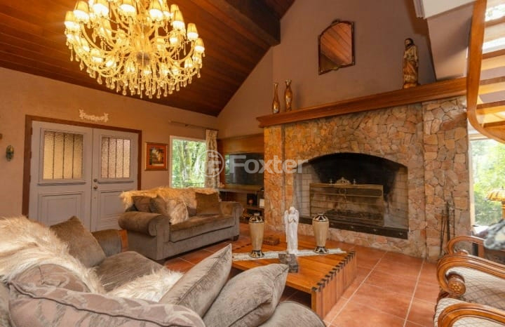 Casa de Condomínio à venda com 3 quartos, 320m² - Foto 2