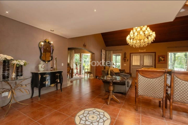 Casa de Condomínio à venda com 3 quartos, 320m² - Foto 5