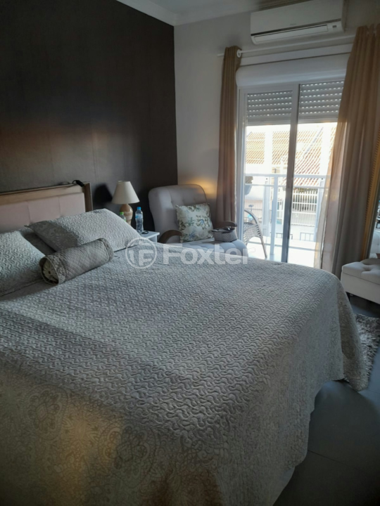 Casa à venda com 2 quartos, 64m² - Foto 7