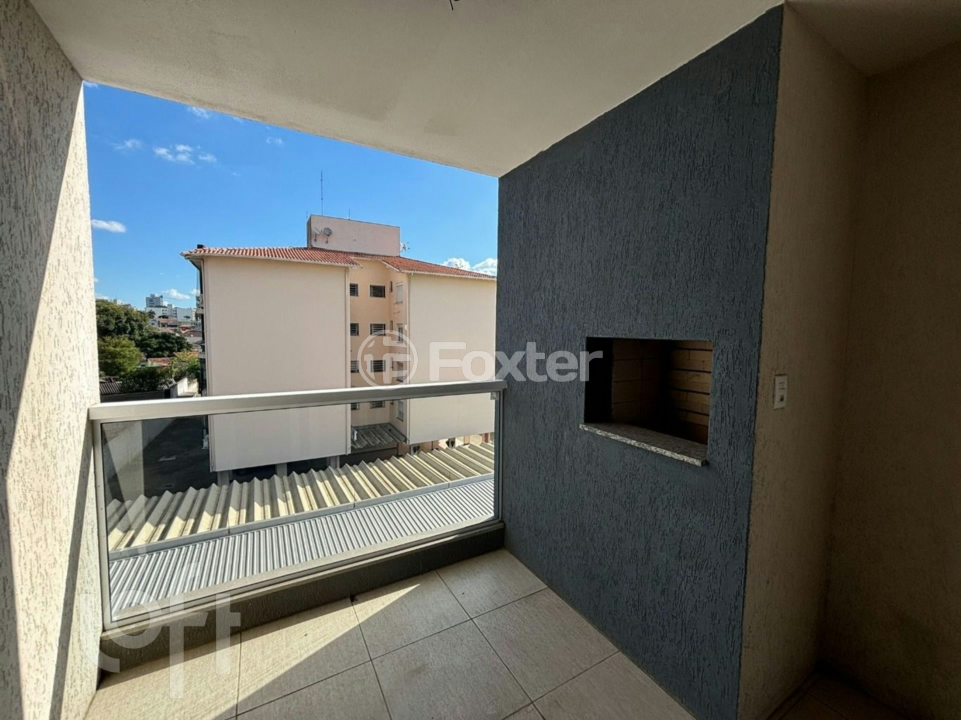 Apartamento à venda com 2 quartos, 81m² - Foto 3