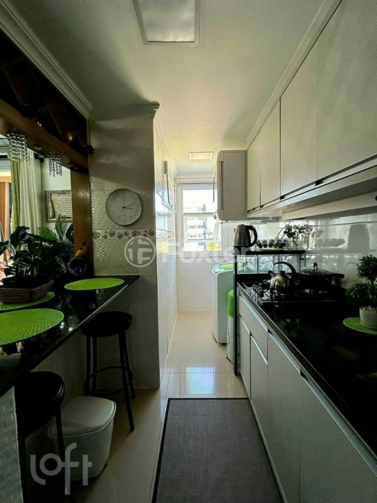 Apartamento à venda com 2 quartos, 69m² - Foto 20