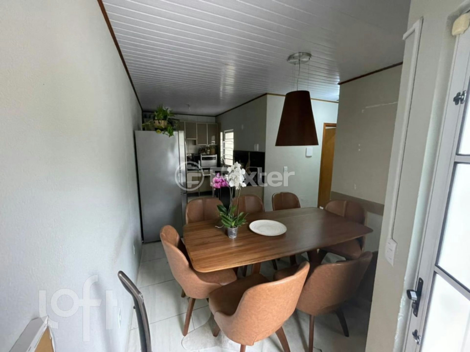 Casa à venda com 3 quartos, 98m² - Foto 4