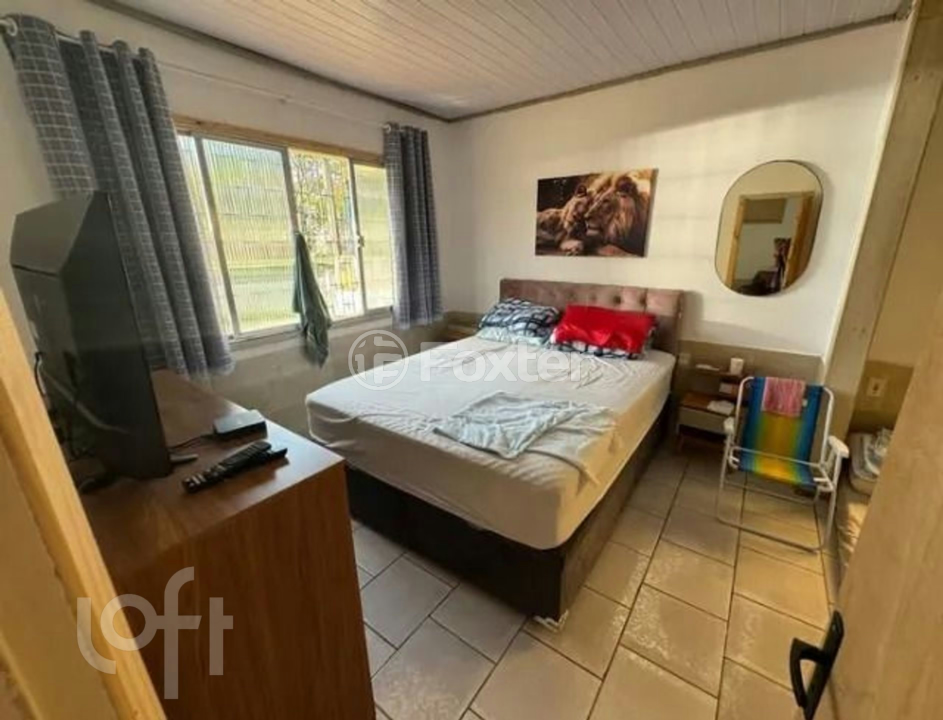 Casa à venda com 3 quartos, 100m² - Foto 4