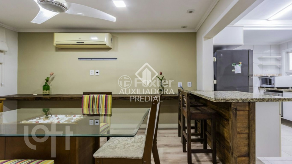 Casa de Condomínio à venda com 3 quartos, 194m² - Foto 3