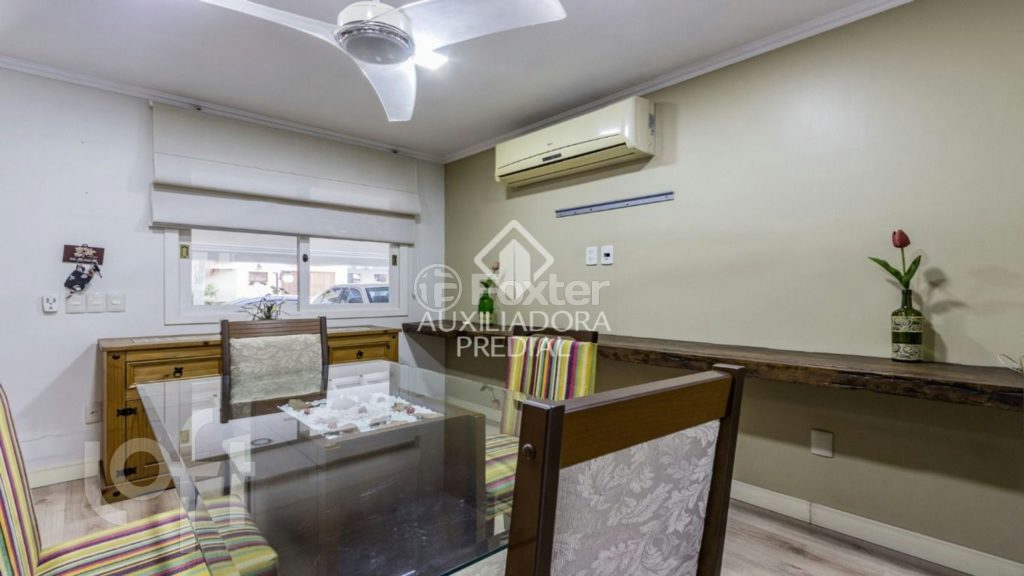 Casa de Condomínio à venda com 3 quartos, 194m² - Foto 4