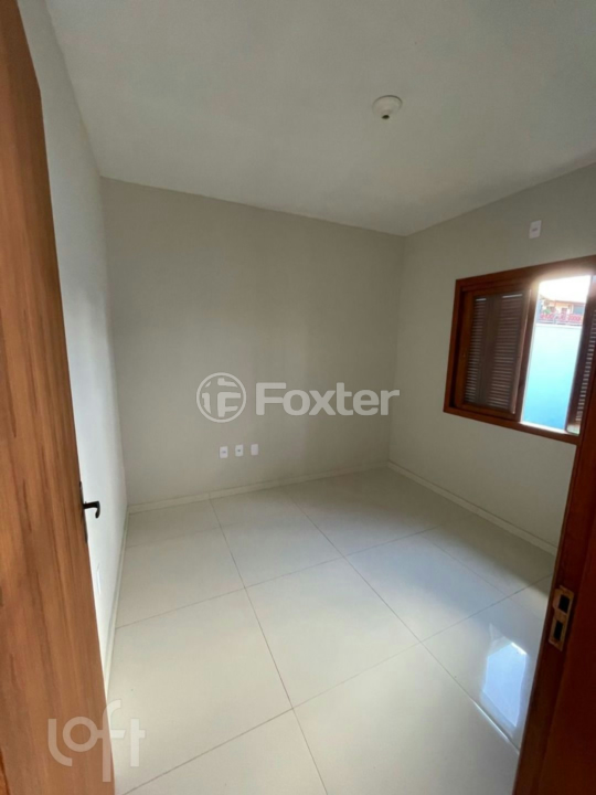 Casa à venda com 2 quartos, 48m² - Foto 6