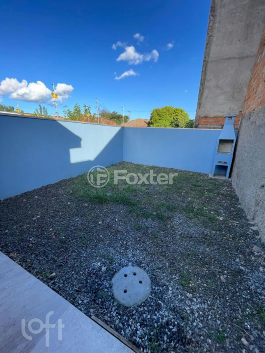 Casa à venda com 2 quartos, 48m² - Foto 4