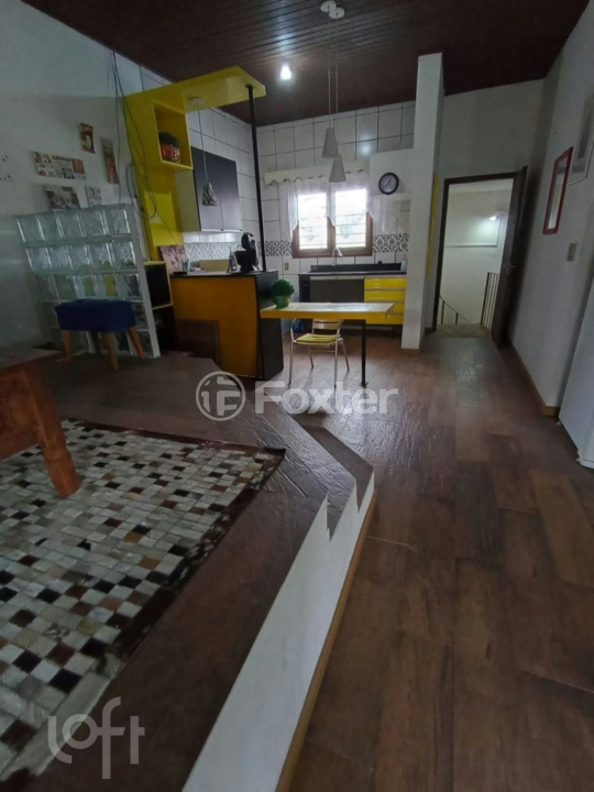 Casa à venda com 5 quartos, 259m² - Foto 2