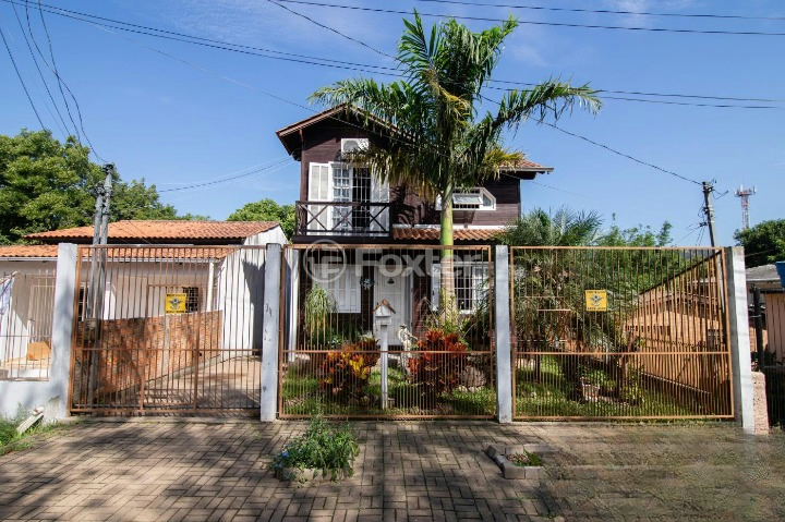 Casa à venda com 3 quartos, 92m² - Foto 1