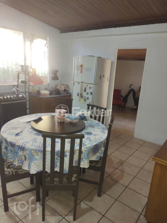 Casa à venda com 4 quartos, 130m² - Foto 3