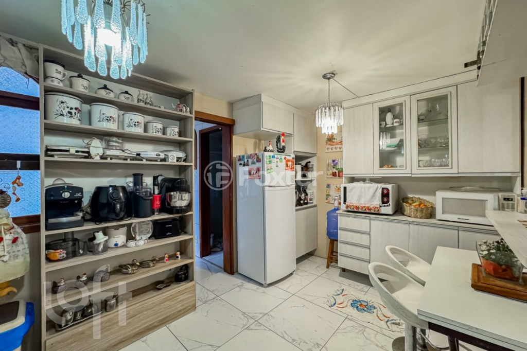 Casa à venda com 7 quartos, 391m² - Foto 31