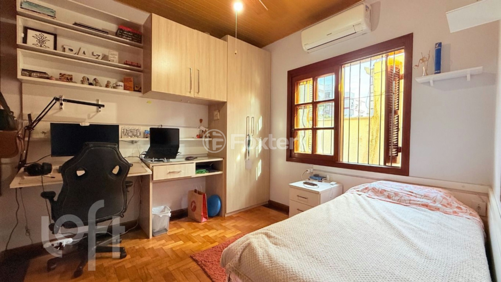 Casa à venda com 3 quartos, 318m² - Foto 6