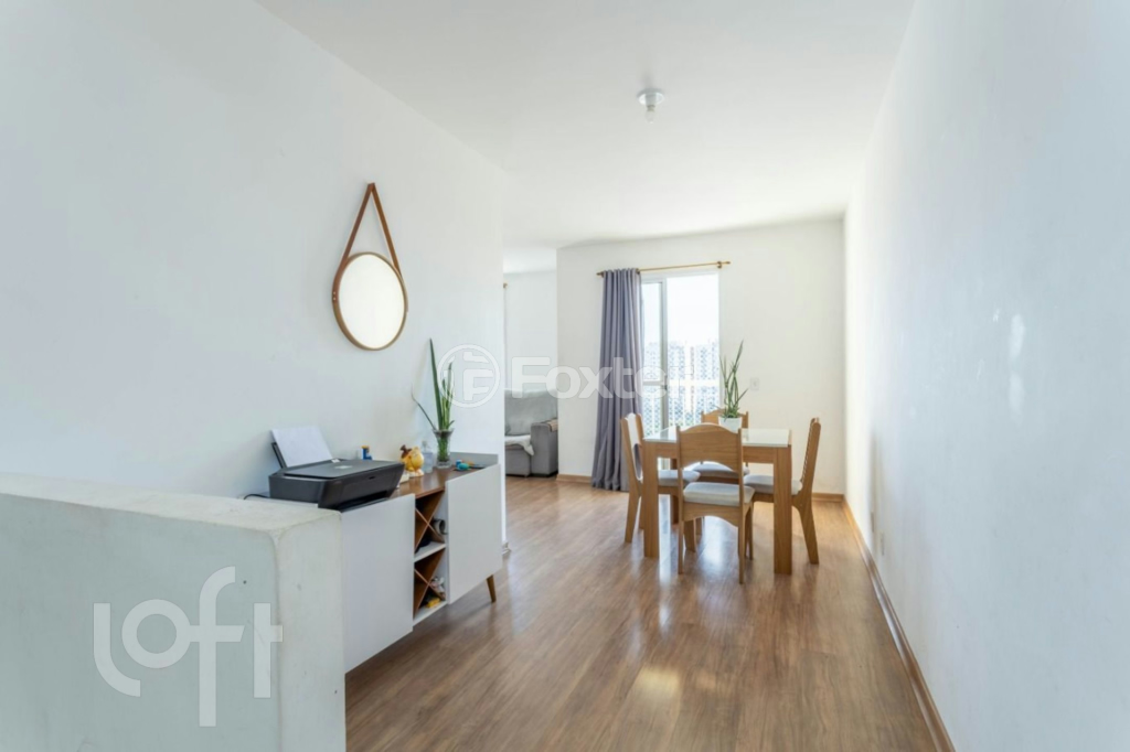 Apartamento à venda com 2 quartos, 62m² - Foto 2