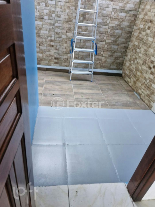 Casa à venda com 2 quartos, 54m² - Foto 13