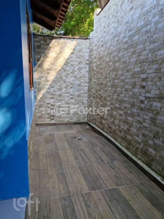 Casa à venda com 2 quartos, 54m² - Foto 7