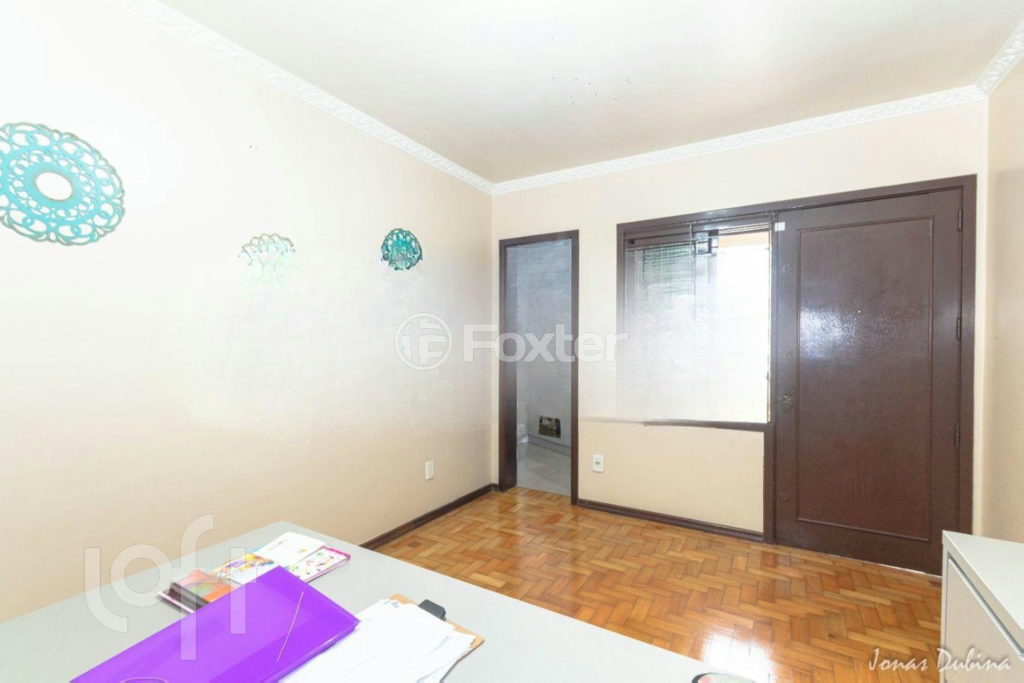 Casa à venda com 5 quartos, 243m² - Foto 9