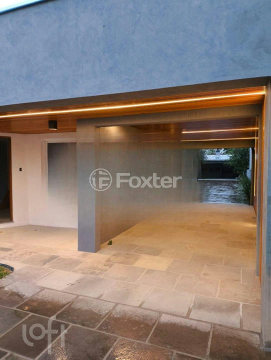 Casa à venda com 3 quartos, 180m² - Foto 1
