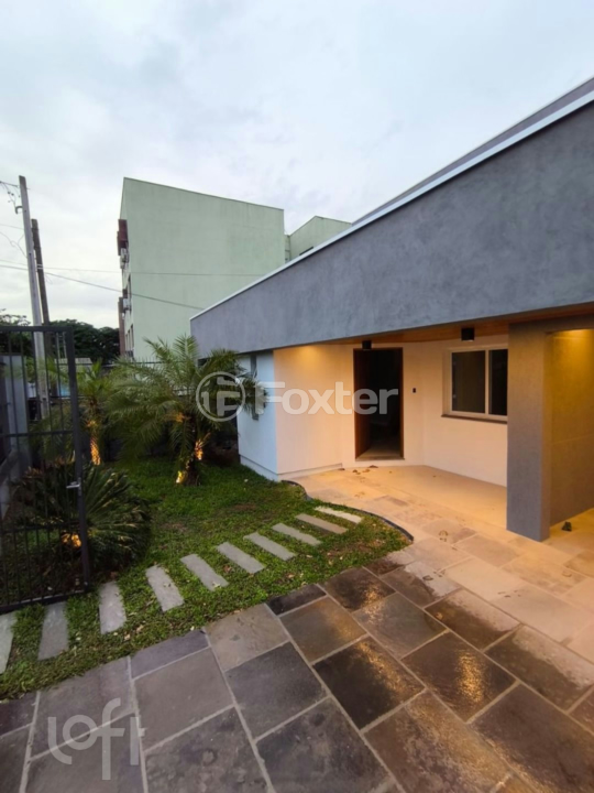 Casa à venda com 3 quartos, 180m² - Foto 3