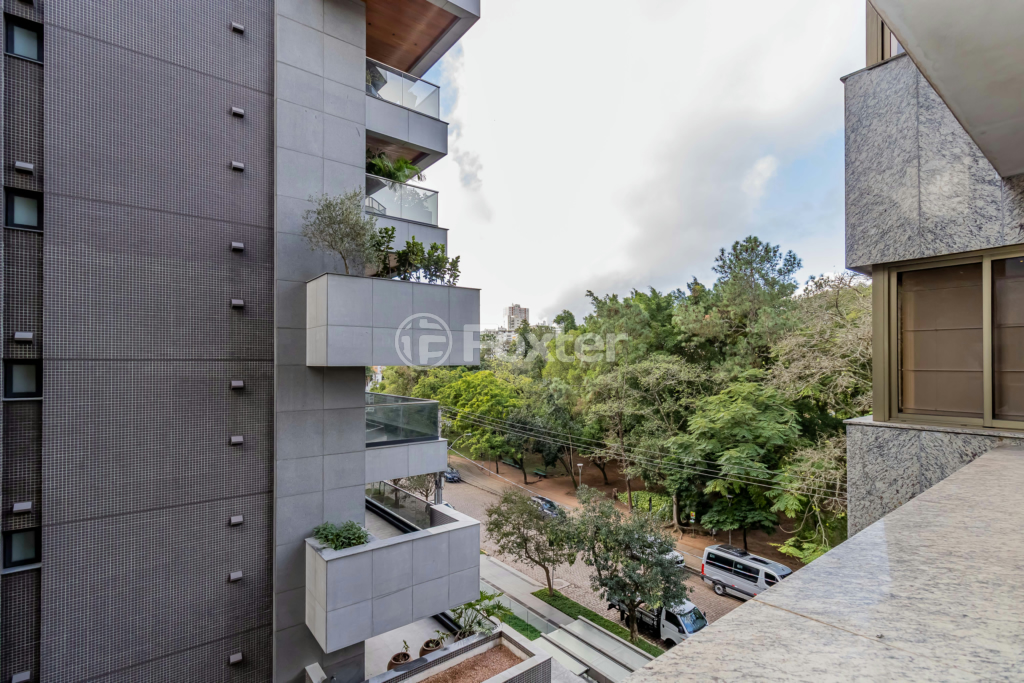 Apartamento à venda com 3 quartos, 169m² - Foto 35