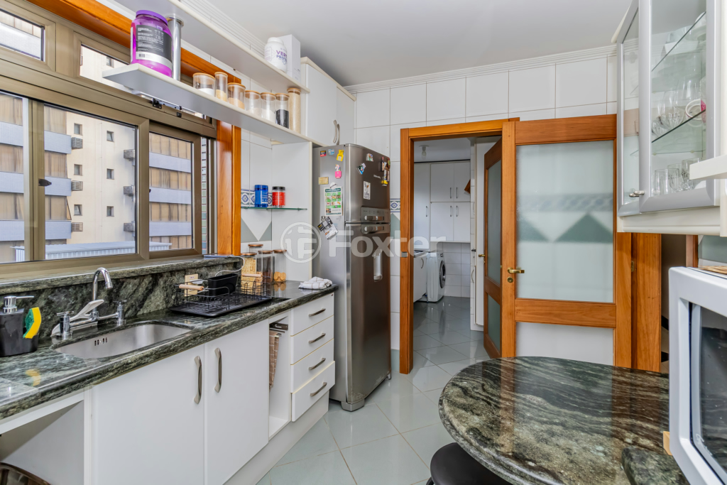 Apartamento à venda com 3 quartos, 169m² - Foto 38