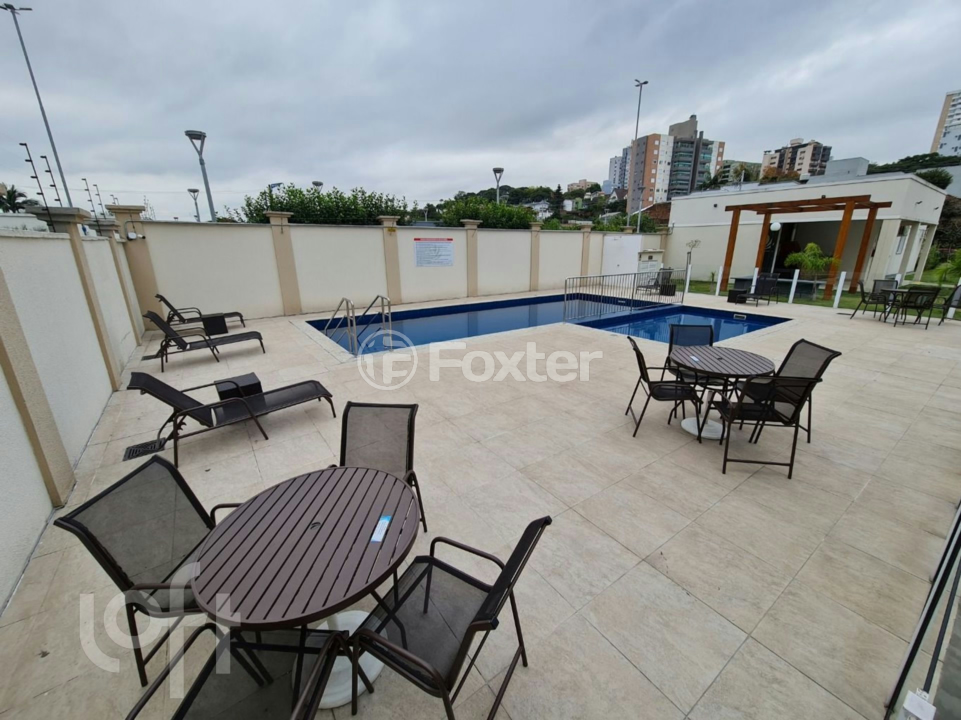 Apartamento à venda com 2 quartos, 43m² - Foto 20