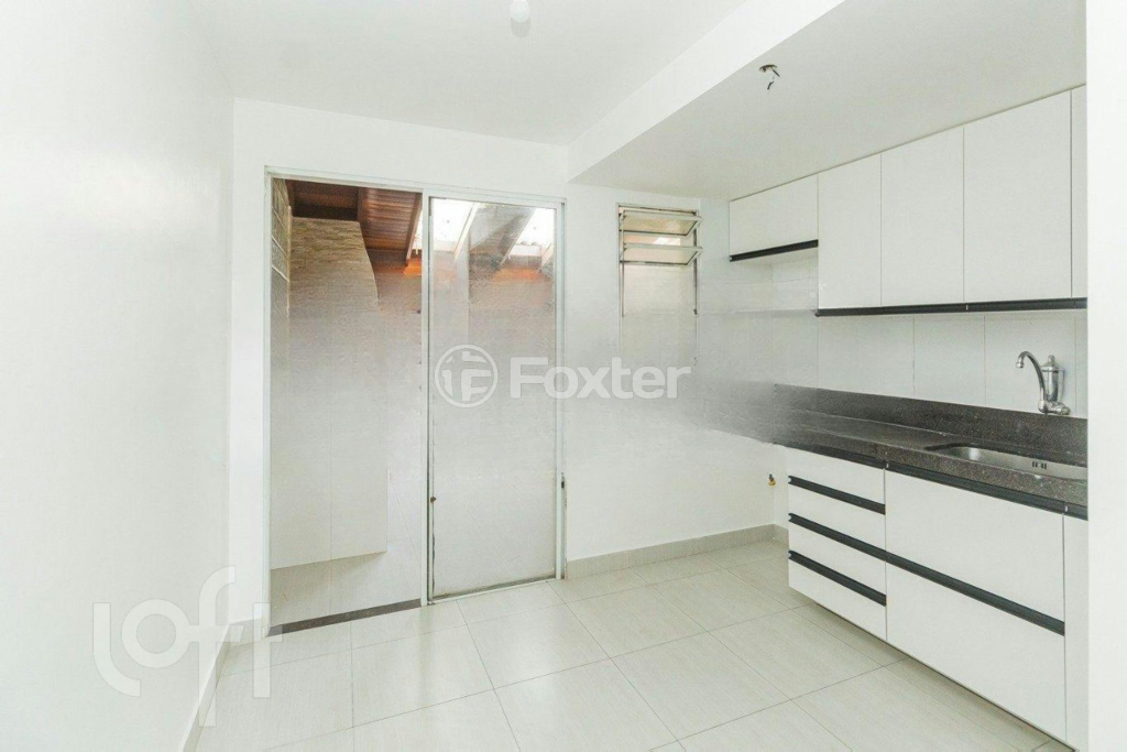 Casa de Condomínio à venda com 2 quartos, 66m² - Foto 4